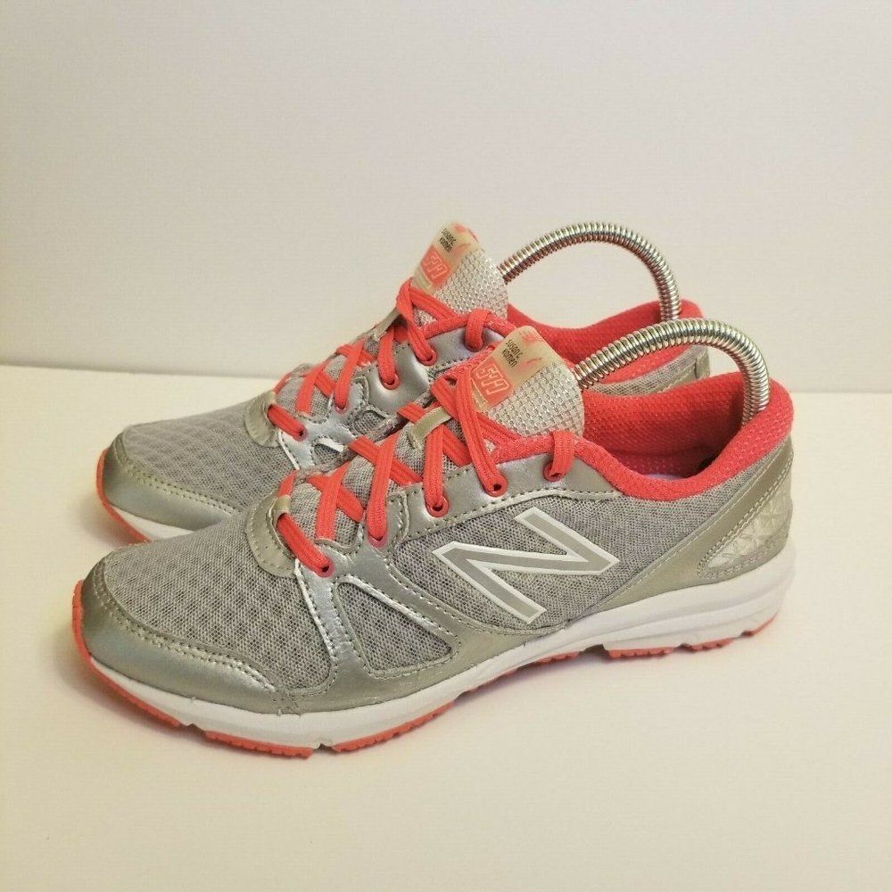 New Balance Womens Size 7.5 Grey Pink Susan G Komen 577 WX577KM Running Shoes